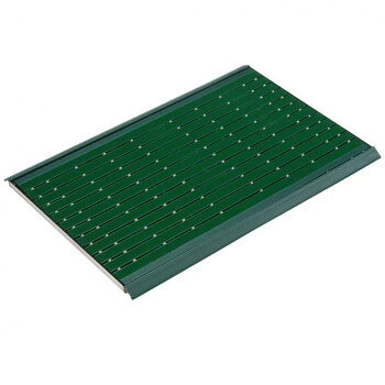 &nbsp;フミフミマット 本体(間口フチ付き) グリーン 4900110除菌剤で足元の衛生管理【フミフミマット 本体(間口フチ付き) グリーン 4900110】 fk094igrjs 除菌剤(別途)を満たした受皿にマットを組み合わせた衛生対策用マットです。給食室や食堂、病院はもちろん、プールやトイレなどの出入り口に置くと効果的です。マット部はクッション性が高く、芝形状で靴底をきれいにします。濡れた靴裏の水分をすばやく取り除く為に吸水性に優れたエンプレスマットとの組み合わせ設置がお勧めです。※除菌剤を浸漬させてから使用してください。※製品画像はモニターでの出力の関係上、実際の色と異なる場合があります。また製品撮影環境により、製品色が多少異なる場合があります。※製品により形状上、記載サイズ表示に多少の寸法誤差がおこりますのでご了承ください。※製品改良の為、仕様の一部を予告無く変更する場合があります。サイズD625×W915×H26mm個装サイズ：92.0×63.0×3.0cm重量約9.8kg個装重量：9800g素材・材質本体:エチレン酢酸ビニール、受け皿:ステンレス、クッション:ポリウレタンフォーム、他仕様用途:給食室、食堂、病院、医薬品工場、プール、トイレの出入り口屋内用置き敷き設置用スロープ付き生産国日本 製品詳細 商品名：フミフミマット 本体(間口フチ付き) グリーン 4900110カラー・サイズ名称：2271481JANコード：4964079015395 広告文責 (有)イースクエアTEL:0120-532-772 ※お客さま都合による、ご注文後の[キャンセル][変更][返品][交換]はお受けできませんのでご注意下さいませ。※当店では、すべての商品で在庫を持っておりません。記載の納期を必ずご確認ください。※ご注文いただいた場合でもメーカーの[在庫切れ][欠品][廃盤]などの理由で、[記載の納期より発送が遅れる][発送できない]場合がございます。その際は、当店よりご連絡させていただきます。あらかじめご了承ください。※こちらの商品は【他商品との同梱】ができません。※こちらの商品は【ギフトサービス】をお受けすることができません。 こちらの商品は【お取り寄せ(14営業日以内に発送予定)】となります。