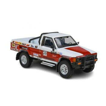 　ギフト対応について　楽天国際配送対象店舗 （海外配送）　Rakuten International Shipping&nbsp;JADI B トヨタ Hilux 87年 モハーヴェ 250 LHD 1/64スケール PA-55527トヨタの本格オフロードミニカー【JADI B トヨタ Hilux 87年 モハーヴェ 250 LHD 1/64スケール PA-55527】 fk094igrjs 1980年代のトヨタ製ピックアップの代表格。頑丈なラダーフレーム構造で世界中で信頼されるモデルです。サイズ個装サイズ：30.0×20.0×10.0cm重量個装重量：300g素材・材質ダイキャスト他仕様1/64スケール生産国中国 製品詳細 商品名：JADI B トヨタ Hilux 87年 モハーヴェ 250 LHD 1/64スケール PA-55527カラー・サイズ名称：2245317JANコード：0092999555272 広告文責 (有)イースクエアTEL:0120-532-772 ※お客さま都合による、ご注文後の[キャンセル][変更][返品][交換]はお受けできませんのでご注意下さいませ。※当店では、すべての商品で在庫を持っておりません。記載の納期を必ずご確認ください。※ご注文いただいた場合でもメーカーの[在庫切れ][欠品][廃盤]などの理由で、[記載の納期より発送が遅れる][発送できない]場合がございます。その際は、当店よりご連絡させていただきます。あらかじめご了承ください。 こちらの商品は【お取り寄せ(14営業日以内に発送予定)】となります。