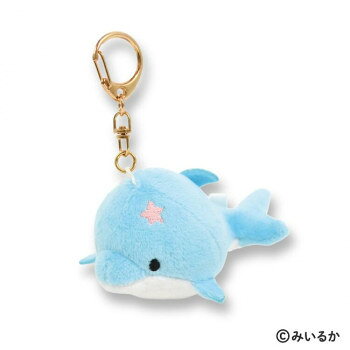 　ギフト対応について　楽天国際配送対象店舗 （海外配送）　Rakuten International Shipping【メール便(定形外郵便)の配送について】※こちらの商品は、[メール便(定形外郵便)]での発送となります。※他商品との同梱された場合は、[宅配便]での発送となり通常の送料が掛かります。※[他商品との同梱][代金引換][配達日時指定]でのご注文をお受けできません。※原則ポスト投函となります。通常の[宅配便]と違い配達までのお時間が掛かる場合があります。&nbsp;みいるか ゆるいるか マスコット付きキーチェーン アオイルカ 12433キーチェーン【みいるか ゆるいるか マスコット付きキーチェーン アオイルカ 12433】 fk094igrjs かわいいマスコット付きのキーチェーンです。サイズ約H6×W6cm×D11cm個装サイズ：6.0×11.0×6.0cm重量約21g個装重量：21g素材・材質ポリエステル、鉄仕様対象年齢:7歳以上生産国中国 製品詳細 商品名：みいるか ゆるいるか マスコット付きキーチェーン アオイルカ 12433カラー・サイズ名称：2299909JANコード：4994793081475 広告文責 (有)イースクエアTEL:0120-532-772 ※お客さま都合による、ご注文後の[キャンセル][変更][返品][交換]はお受けできませんのでご注意下さいませ。※当店では、すべての商品で在庫を持っておりません。記載の納期を必ずご確認ください。※ご注文いただいた場合でもメーカーの[在庫切れ][欠品][廃盤]などの理由で、[記載の納期より発送が遅れる][発送できない]場合がございます。その際は、当店よりご連絡させていただきます。あらかじめご了承ください。【メール便(定形外郵便)の配送について】※こちらの商品は、[メール便(定形外郵便)]での発送となります。※他商品との同梱された場合は、[宅配便]での発送となり通常の送料が掛かります。※[他商品との同梱][代金引換][配達日時指定]でのご注文をお受けできません。※原則ポスト投函となります。通常の[宅配便]と違い配達までのお時間が掛かる場合があります。 こちらの商品は【お取り寄せ(14営業日以内に発送予定)】となります。