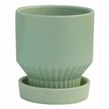 &nbsp;グリーンポット 植木鉢 ラブロー ミント 7cm CP-3607MI 18個入鮮やかなビタミンカラー【グリーンポット 植木鉢 ラブロー ミント 7cm CP-3607MI 18個入】 fk094igrjs 空間がパッと華やぐビタミンカラーの鉢です。皿付きなので別途買う必要がありません。※釉薬陶器の性質上、サイズ・色が多少異なる場合がございます。釉薬のむら、底穴周辺の焼きひび等がある場合がございます。あらかじめご了承ください。※こちらの商品の発送先は法人様限定となり、個人宅様への発送はできません。※北海道・沖縄・離島への送料は別途お見積となります。サイズ7cm、外寸:φ7×H8cm、内寸:φ6×H7cm個装サイズ：7×7×8cm重量0.3kg個装重量：300g素材・材質釉薬陶器仕様穴:1ヶ所皿付き生産国中国 製品詳細 商品名：グリーンポット 植木鉢 ラブロー ミント 7cm CP-3607MI 18個入カラー・サイズ名称：2320714JANコード：4573276868187 広告文責 (有)イースクエアTEL:0120-532-772 ※お客さま都合による、ご注文後の[キャンセル][変更][返品][交換]はお受けできませんのでご注意下さいませ。※当店では、すべての商品で在庫を持っておりません。記載の納期を必ずご確認ください。※ご注文いただいた場合でもメーカーの[在庫切れ][欠品][廃盤]などの理由で、[記載の納期より発送が遅れる][発送できない]場合がございます。その際は、当店よりご連絡させていただきます。あらかじめご了承ください。※こちらの商品は【他商品との同梱】ができません。※こちらの商品は【ギフトサービス】をお受けすることができません。 こちらの商品は【お取り寄せ(14営業日以内に発送予定)】となります。