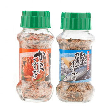 &nbsp;みなり かにふりかけ 85g・鰹ふりかけ 80g 各15個セット風味ゆたかなふりかけ【みなり かにふりかけ 85g・鰹ふりかけ 80g 各15個セット】 栄養成分栄養成分表(100g当たり)【かにふりかけ】熱量:403kcal、たんぱく質:13.8g、脂質:12.1g、炭水化物:59.8g、食塩相当量:8.6g、カルシウム:510mg【鰹ふりかけ】熱量:394kca、たんぱく質:25.0g、脂質:13.8g、炭水化物:42.5g、食塩相当量:11.6g原材料名称：ふりかけ【かにふりかけ】ポテトフレーク(アメリカ製造、バングラデシュ製造)、ごま、カニ風味顆粒(麦芽糖、でん粉、デキストリン、食塩、カニエキス、その他)、ぶどう糖、海老風味顆粒(コーンスターチ、乳糖、砂糖、その他)、乾燥かに風味かまぼこ(スケトウダラすり身、卵白、馬鈴薯澱粉、植物油脂、食塩、魚介エキス)、鮭風味顆粒、食塩、のり、でん粉、醤油、砂糖、デキストリン、ほうれん草粉末、トマトパウダー/調味料(アミノ酸等)、着色料(ラック、紅麹、カロチノイド、カラメル)、ソルビトール、卵殻Ca、加工でん粉、pH調整剤、香料、酸化防止剤(V.E)、甘味料(ステビア、カンゾウ)、(一部に卵・乳成分・小麦・えび・かに・さけ・大豆・豚肉・ゼラチン・ごまを含む)【鰹ふりかけ】炒りごま(国内製造)、鰹風味顆粒(乳糖、食塩、鰹節粉末、砂糖、その他)、鰹削り節、ポテトフレーク、脱脂小麦胚芽、砂糖、醤油、ぶどう糖、発酵調味料、食塩、あおさ、のり、でん粉、デキストリン、蛋白加水分解物/調味料(アミノ酸等)、加工でん粉、貝Ca、カラメル色素、酸化防止剤(V.E)、酸味料、甘味料(カンゾウ、ステビア)、(一部に乳成分・小麦・さば・大豆・豚肉・ゼラチン・ごまを含む)アレルギー表示卵、乳、小麦、えび、かに、ごま、さけ、さば、大豆、豚肉、ゼラチン（原材料の一部に含んでいます）保存方法直射日光などの高温や多湿を避けて、保存してください。製造（販売）者情報製造者:株式会社みなり広島県東広島市河内町下河内636fk094igrjs あたたかいご飯におむすび、お弁当にふりかけて、お召し上がりください。【かにふりかけ】赤色を基調とした色合いで、蟹のイメージ及び風味をいかし、ごま・のり風味を高め、卵殻Caを添加したふりかけです。【鰹ふりかけ】茶色を基調とした色合いで、鰹のイメージ及び風味を生かしたカルシウム豊富なふりかけです。ごま・のりで風味を高めています。内容量かにふりかけ(85g)・鰹ふりかけ(80g)×各15個サイズ個装サイズ：34.8×17.2×43.5cm重量個装重量：12000g仕様賞味期間：製造日より360日生産国日本 広告文責 (有)イースクエアTEL:0120-532-772 ※お客さま都合による、ご注文後の[キャンセル][変更][返品][交換]はお受けできませんのでご注意下さいませ。※当店では、すべての商品で在庫を持っておりません。記載の納期を必ずご確認ください。※ご注文いただいた場合でもメーカーの[在庫切れ][欠品][廃盤]などの理由で、[記載の納期より発送が遅れる][発送できない]場合がございます。その際は、当店よりご連絡させていただきます。あらかじめご了承ください。※こちらの商品は【他商品との同梱】ができません。※こちらの商品は【ギフトサービス】をお受けすることができません。 こちらの商品は【お取り寄せ(14営業日以内に発送予定)】となります。
