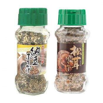 &nbsp;みなり 納豆ふりかけ 85g・松茸ふりかけ 85g 各15個セット風味ゆたかなふりかけ【みなり 納豆ふりかけ 85g・松茸ふりかけ 85g 各15個セット】 栄養成分栄養成分表(100g当たり)【納豆ふりかけ】熱量:427kcal、たんぱく質:23g、脂質:19g、炭水化物:40g、食塩相当量:10.6g【松茸ふりかけ】熱量:393kcal、たんぱく質:14.8g、脂質:12.4g、炭水化物:55.6g、食塩相当量:11.4g原材料名称：ふりかけ【納豆ふりかけ】炒りごま(国内製造)、納豆、でん粉、食塩、砂糖、ぶどう糖、鰹節粉末、発酵調味料、鰹削り節、のり、あおさ、蛋白加水分解物、デキストリン、ナンプラー、粉末醤油、かつおエキス粉末、醤油、鰹節エキス、酵母エキス、野菜エキス、魚介エキス/加工でん粉、酸化防止剤(V.E)、(一部に小麦・大豆・豚肉・ゼラチン・ごまを含む)【松茸ふりかけ】炒りごま(国内製造)、松茸風味顆粒(乳糖、食塩、砂糖、でん粉、その他)、ポテトフレーク、鰹風味顆粒(乳糖、食塩、鰹節粉末、砂糖、その他)、ぶどう糖、脱脂小麦胚芽、のり、食塩、椎茸粉末、あおさ、醤油、乾燥椎茸、塩蔵まつたけ、デキストリン、砂糖/調味料(アミノ酸等)、加工でん粉、貝Ca、香料、カラメル色素、甘味料(ステビア、カンゾウ)、(一部に乳成分・小麦・さば・大豆・まつたけ・ごまを含む)アレルギー表示乳、小麦、ごま、さば、大豆、豚肉、まつたけ、ゼラチン（原材料の一部に含んでいます）保存方法直射日光などの高温や多湿を避けて、保存してください。製造（販売）者情報製造者:株式会社みなり広島県東広島市河内町下河内636fk094igrjs あたたかいご飯におむすび、お弁当にふりかけて、お召し上がりください。【納豆ふりかけ】納豆の粘り・風味をいかしたふりかけです。FD納豆を使用し、鰹・胡麻・海苔で風味を高めています。【松茸ふりかけ】松茸の風味をいかしたふりかけです。ごま・のりで風味を高めています。内容量納豆ふりかけ(85g)・松茸ふりかけ(85g)×各15個サイズ個装サイズ：34.8×17.2×43.5cm重量個装重量：12000g仕様賞味期間：製造日より360日生産国日本 広告文責 (有)イースクエアTEL:0120-532-772 ※お客さま都合による、ご注文後の[キャンセル][変更][返品][交換]はお受けできませんのでご注意下さいませ。※当店では、すべての商品で在庫を持っておりません。記載の納期を必ずご確認ください。※ご注文いただいた場合でもメーカーの[在庫切れ][欠品][廃盤]などの理由で、[記載の納期より発送が遅れる][発送できない]場合がございます。その際は、当店よりご連絡させていただきます。あらかじめご了承ください。※こちらの商品は【他商品との同梱】ができません。※こちらの商品は【ギフトサービス】をお受けすることができません。 こちらの商品は【お取り寄せ(14営業日以内に発送予定)】となります。