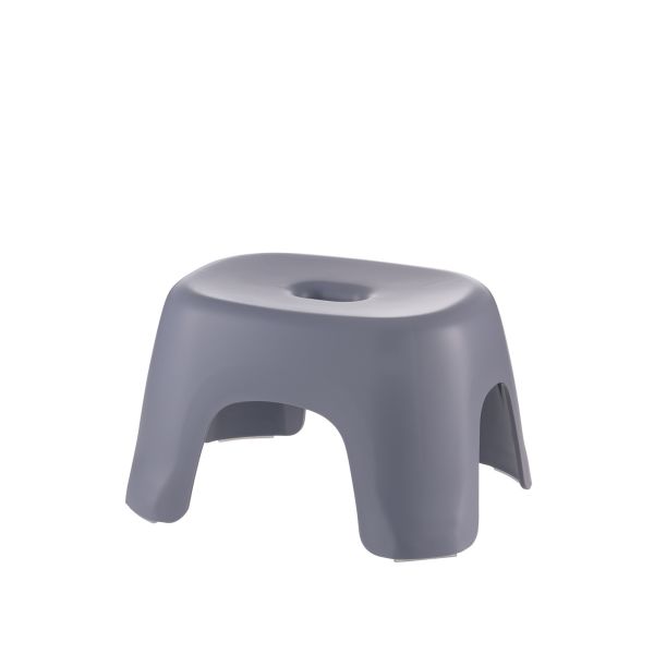 　ギフトサービスについて床置き派に最適な、座面高さ20cm。幅広座面。体に触れる面積が広いので、座りやすく安定感がある。通気性が良い4本脚。浴槽のヘリに掛けて乾かせる。抗菌加工付き。外寸サイズ(約)幅31.5×高さ25×奥行19cm座面高さ(約)20cm重量(約)600g個装サイズ(約) 幅31.5×奥行25×高さ19cm本体/ポリプロピレン 脚部/ポリエチレン製造国:日本商品特徴一覧、4945680101615、通信販売、通販、販売、買う、購入、お店、売っている、ショッピング▼関連商品はこちら。リッチェル ハユール 腰かけ TL ホワイトリッチェル ハユール 腰かけ TL グレーリッチェル ハユール 腰かけ TL イエローリッチェル ハユール 腰かけ TL ピンクリッチェル ハユール 腰かけ TL グリーン【リッチェル ハユール 腰かけ TL ブルー】広告文責(有)イースクエアTEL:0120-532-772床置き派に最適な、座面高さ20cm。幅広座面。体に触れる面積が広いので、座りやすく安定感がある。通気性が良い4本脚。浴槽のヘリに掛けて乾かせる。抗菌加工付き。外寸サイズ(約)幅31.5×高さ25×奥行19cm座面高さ(約)20cm重量(約)600g個装サイズ(約) 幅31.5×奥行25×高さ19cm本体/ポリプロピレン 脚部/ポリエチレン製造国:日本※お客さま都合による、ご注文後の[キャンセル][変更][返品][交換]はお受けできませんのでご注意下さいませ。※当店では、すべての商品で在庫を持っておりません。記載の納期を必ずご確認ください。※ご注文いただいた場合でもメーカーの[在庫切れ][欠品][廃盤]などの理由で、[記載の納期より発送が遅れる][発送できない]場合がございます。その際は、当店よりご連絡させていただきます。あらかじめご了承ください。※リニューアル等により パッケージ、仕様、セット内容 が変更になる場合がございます。予めご了承下さい。こちらの商品は【お取り寄せ(7〜10営業日以内に発送予定)】となります。あらかじめご了承くださいませ。