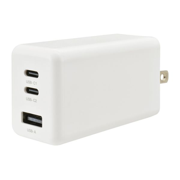 　ギフトサービスについて・商品名: AC充電器(USB-C×2 PD対応/USB-A QC3.0対応/最大67W/GaN採用/ホワイト)・型番: MAV-AP67WCCA-W・JANコード: 4971275173705・販売元: (株)オーム電機【特長】●3台同時に高出力で超急速充電●USB Type-C、PD対応●USB Type-A、QC3.0対応●GaN(窒化ガリウム)採用、PD67W●最大出力3.35Aの電流で充電が可能●折りたたみ式プラグ●お手持ちのUSBケーブルで家庭用コンセントからiPhone/スマートフォン/タブレットの充電が3台同時にできる、USB3ポートのAC充電器●本製品のUSB Type-CポートはUSB Power Delivery(USB PD)の急速充電規格に対応しており、Type-AポートはQuick Charge 3.0(QC3.0)の急速充電規格に対応●出力電圧を接続する機器に合わせて自動で切り換え、最適な電力で安全に給電※上記の規格に非対応の機器の場合、最大出力3A相当(端末に依存)で給電【仕様】■定格入力:AC100-240V、50/60Hz 1.6A■定格出力:67W (MAX)■Type-C:DC5V/3A、DC9V/3.A、DC12V/3A、DC15V/3A、DC20V/3.35A■Type-A:DC5V/3A、DC9V/2A、12V/1.5A■Type-C1＋Type-C2:45W＋20W■Type-C1＋Type-A:45W＋18W■Type-C2＋Type-A:20W■Type-C1＋Type-C2＋Type-A:45W＋20W※充電環境により供給電流値は異なります。■出力端子:USB Type-C×2、USB Type-A×1■本体外形寸法:(約)幅39×高さ66×奥行29mm■質量:116g【ご注意】※USBケーブルは付属しておりません。別途、お使いの機器に対応したUSBケーブルをご用意ください。※ご使用になりますUSBケーブルは、データ通信対応ケーブルをご使用ください。※製品の仕様は予告なく変更されることがあります。商品特徴一覧【電話・FAX・スマホ用品 → 携帯電話・スマートフォン用品 → 充電器・充電用アダプター → 充電器・アダプター】、MAV-AP67WCCA-W、(株)オーム電機、01-7370、4971275173705、通信販売、通販、販売、買う、購入、お店、売っている、ショッピング▼関連商品はこちら。AC充電器(USB-C×2 PD対応/最大45W/GaN採用/ホワイト) (MAV-AP45WCC-W)AC充電器(USB-C PD対応/USB-A QC3.0対応/最大67W/GaN採用/ホワイト) (MAV-AP67WCA-W)【AC充電器(USB-C×2 PD対応/USB-A QC3.0対応/最大67W/GaN採用/ホワイト) (MAV-AP67WCCA-W)】広告文責(有)イースクエアTEL:0120-532-772・商品名: AC充電器(USB-C×2 PD対応/USB-A QC3.0対応/最大67W/GaN採用/ホワイト)・型番: MAV-AP67WCCA-W・JANコード: 4971275173705・販売元: (株)オーム電機【特長】●3台同時に高出力で超急速充電●USB Type-C、PD対応●USB Type-A、QC3.0対応●GaN(窒化ガリウム)採用、PD67W●最大出力3.35Aの電流で充電が可能●折りたたみ式プラグ●お手持ちのUSBケーブルで家庭用コンセントからiPhone/スマートフォン/タブレットの充電が3台同時にできる、USB3ポートのAC充電器●本製品のUSB Type-CポートはUSB Power Delivery(USB PD)の急速充電規格に対応しており、Type-AポートはQuick Charge 3.0(QC3.0)の急速充電規格に対応●出力電圧を接続する機器に合わせて自動で切り換え、最適な電力で安全に給電※上記の規格に非対応の機器の場合、最大出力3A相当(端末に依存)で給電【仕様】■定格入力:AC100-240V、50/60Hz 1.6A■定格出力:67W (MAX)■Type-C:DC5V/3A、DC9V/3.A、DC12V/3A、DC15V/3A、DC20V/3.35A■Type-A:DC5V/3A、DC9V/2A、12V/1.5A■Type-C1＋Type-C2:45W＋20W■Type-C1＋Type-A:45W＋18W■Type-C2＋Type-A:20W■Type-C1＋Type-C2＋Type-A:45W＋20W※充電環境により供給電流値は異なります。■出力端子:USB Type-C×2、USB Type-A×1■本体外形寸法:(約)幅39×高さ66×奥行29mm■質量:116g【ご注意】※USBケーブルは付属しておりません。別途、お使いの機器に対応したUSBケーブルをご用意ください。※ご使用になりますUSBケーブルは、データ通信対応ケーブルをご使用ください。※製品の仕様は予告なく変更されることがあります。※お客さま都合による、ご注文後の[キャンセル][変更][返品][交換]はお受けできませんのでご注意下さいませ。※当店では、すべての商品で在庫を持っておりません。記載の納期を必ずご確認ください。※ご注文いただいた場合でもメーカーの[在庫切れ][欠品][廃盤]などの理由で、[記載の納期より発送が遅れる][発送できない]場合がございます。その際は、当店よりご連絡させていただきます。あらかじめご了承ください。※リニューアル等により パッケージ、仕様、セット内容 が変更になる場合がございます。予めご了承下さい。※製品の詳細については、メーカーの製品ページをご覧ください。こちらの商品は【お取り寄せ(5〜7営業日以内に発送予定)】となります。あらかじめご了承くださいませ。