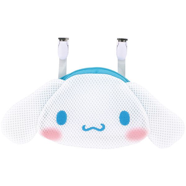 　ギフトサービスについて【メール便(クリックポスト)の配送について】※こちらの商品は、[メール便(クリックポスト)]での発送となります。※他商品との同梱された場合は、[宅配便]での発送となり通常の送料が掛かります。※[他商品との同梱][代金引換][配達日時指定]でのご注文をお受けできません。※原則ポスト投函となります。通常の[宅配便]と違い配達までのお時間が掛かる場合があります。ポケットとポシェットの2通りで使えるおでかけポケット。キャラクターの形をしたダイカットタイプ。軽くて通気性の良いメッシュ生地を使用。クリップ部分とショルダーベルトを背面の面テープに取り付けて使う。クリップでスカートやズボン、バッグなどに取り付けて使う。ショルダーベルトにすればポシェットとして使える。ネームタグ付き。クリップやショルダーベルトを外して洗える。乾燥機は使えない。■サイズ・容量: ポケット部/約150×110mmショルダーベルト/約1200mm■生産地:中国■素材・成分:表地・裏地/ポリエステルクリップ/ポリアセタール面テープ/ナイロンショルダーベルト/ポリプロピレン■パッケージ:個包装■商品札:無し商品特徴一覧スケーター(Skater)、646621-ODKPM2D、サンリオ、ファッション → バッグ・財布 → バッグ → その他、サンリオ、スケーター、シナモロール、ポケット、ダイカット、おでかけ、4973307646621、通信販売、通販、販売、買う、購入、お店、売っている、ショッピング▼関連商品はこちら。クロミ ダイカットおでかけ2WAYポケット (メッシュ生地) スケーターマイメロディ ダイカットおでかけ2WAYポケット (メッシュ生地) スケーター【シナモロール ダイカットおでかけ2WAYポケット (メッシュ生地) スケーター】広告文責(有)イースクエアTEL:0120-532-772ポケットとポシェットの2通りで使えるおでかけポケット。キャラクターの形をしたダイカットタイプ。軽くて通気性の良いメッシュ生地を使用。クリップ部分とショルダーベルトを背面の面テープに取り付けて使う。クリップでスカートやズボン、バッグなどに取り付けて使う。ショルダーベルトにすればポシェットとして使える。ネームタグ付き。クリップやショルダーベルトを外して洗える。乾燥機は使えない。■サイズ・容量: ポケット部/約150×110mmショルダーベルト/約1200mm■生産地:中国■素材・成分:表地・裏地/ポリエステルクリップ/ポリアセタール面テープ/ナイロンショルダーベルト/ポリプロピレン■パッケージ:個包装■商品札:無し※お客さま都合による、ご注文後の[キャンセル][変更][返品][交換]はお受けできませんのでご注意下さいませ。※当店では、すべての商品で在庫を持っておりません。記載の納期を必ずご確認ください。※ご注文いただいた場合でもメーカーの[在庫切れ][欠品][廃盤]などの理由で、[記載の納期より発送が遅れる][発送できない]場合がございます。その際は、当店よりご連絡させていただきます。あらかじめご了承ください。※リニューアル等により パッケージ、仕様、セット内容 が変更になる場合がございます。予めご了承下さい。【メール便(クリックポスト)の配送について】※こちらの商品は、[メール便(クリックポスト)]での発送となります。※他商品との同梱された場合は、[宅配便]での発送となり通常の送料が掛かります。※[他商品との同梱][代金引換][配達日時指定]でのご注文をお受けできません。※原則ポスト投函となります。通常の[宅配便]と違い配達までのお時間が掛かる場合があります。こちらの商品は【お取り寄せ(7〜10営業日以内に発送予定)】となります。あらかじめご了承くださいませ。