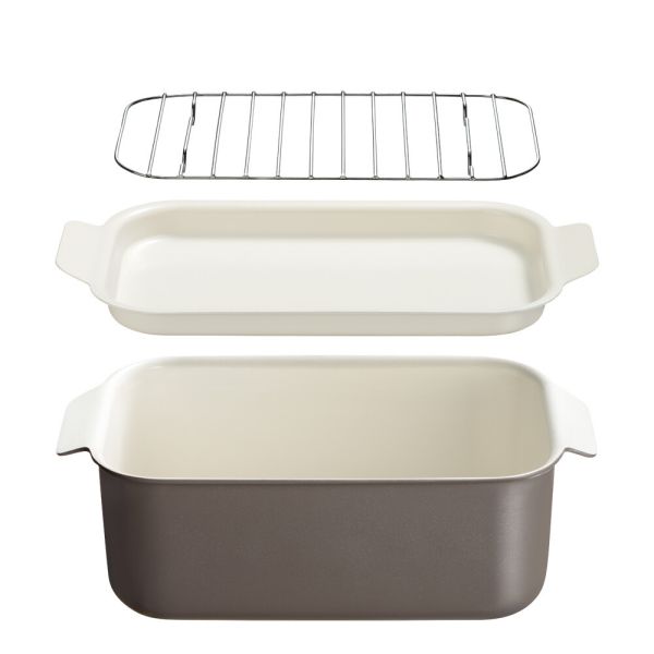 　ギフトサービスについて和平フレイズ商品サイズ(約):245×130×90mm商品重量(約):610g満水容量(約):1.8L適正油量(約)720g■生産地:中国■素材・成分:●揚げ鍋/本体:アルミニウム合金、はり底:ステンレス鋼、表面加工:セラミック塗膜加工 ●バット/本体:アルミニウム合金、表面加工:セラミック塗膜加工 ●アミ/本体:鉄、表面加工:クロムメッキ■パッケージ:個別箱『ポコパレット』で揚げ物をより快適に。角型揚げ鍋、バット、アミの3点セットです。●揚げ鍋スタンダードな丸型の揚げ鍋と比較して、少ない油で調理できます。(※適正油量720g)内外面は汚れを落としやすく、キズつきにくいセラミック加工。内側は食材が見やすい明るいホワイトカラー。揚げ物だけはなく、「煮る」「茹でる」「炒める」「オーブン調理」などマルチに使えます。●バット・アミ揚げ物の油切りはもちろん、バットで調理の下ごしらえもOK。トースターでお惣菜などの温め直しにも使えます。【セット内容】角型揚げ鍋、バット、アミ×各1商品特徴一覧1027153、和平フレイズ、生活雑貨 → 食器・キッチン → 調理器具 → 鍋、4903779138959、通信販売、通販、販売、買う、購入、お店、売っている、ショッピング▼関連商品はこちら。和平フレイズ ポコパレット IH対応 バット付多機能鍋 グレー RB-3896【和平フレイズ ポコパレット IH対応 バット付多機能鍋 チャコール RB-3895】広告文責(有)イースクエアTEL:0120-532-772和平フレイズ商品サイズ(約):245×130×90mm商品重量(約):610g満水容量(約):1.8L適正油量(約)720g■生産地:中国■素材・成分:●揚げ鍋/本体:アルミニウム合金、はり底:ステンレス鋼、表面加工:セラミック塗膜加工 ●バット/本体:アルミニウム合金、表面加工:セラミック塗膜加工 ●アミ/本体:鉄、表面加工:クロムメッキ■パッケージ:個別箱『ポコパレット』で揚げ物をより快適に。角型揚げ鍋、バット、アミの3点セットです。●揚げ鍋スタンダードな丸型の揚げ鍋と比較して、少ない油で調理できます。(※適正油量720g)内外面は汚れを落としやすく、キズつきにくいセラミック加工。内側は食材が見やすい明るいホワイトカラー。揚げ物だけはなく、「煮る」「茹でる」「炒める」「オーブン調理」などマルチに使えます。●バット・アミ揚げ物の油切りはもちろん、バットで調理の下ごしらえもOK。トースターでお惣菜などの温め直しにも使えます。【セット内容】角型揚げ鍋、バット、アミ×各1※お客さま都合による、ご注文後の[キャンセル][変更][返品][交換]はお受けできませんのでご注意下さいませ。※当店では、すべての商品で在庫を持っておりません。記載の納期を必ずご確認ください。※ご注文いただいた場合でもメーカーの[在庫切れ][欠品][廃盤]などの理由で、[記載の納期より発送が遅れる][発送できない]場合がございます。その際は、当店よりご連絡させていただきます。あらかじめご了承ください。※リニューアル等により パッケージ、仕様、セット内容 が変更になる場合がございます。予めご了承下さい。こちらの商品は【お取り寄せ(14営業日以内に発送予定)】となります。あらかじめご了承くださいませ。