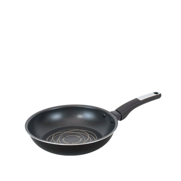 　ギフトサービスについて和平フレイズ商品サイズ(約):390×235×82mm商品重量(約):450g■生産地:中国■素材・成分:本体:アルミニウム合金、はり底:ステンレス鋼、内面:ふっ素樹脂塗膜加工(シルクウェアEKダイヤモンドコーティング)、外面:焼付塗装■パッケージ:個別ラベル軽くて扱いやすいアルミ製。フチ出し形状にすることで強度が増し、フチなしのフライパンに比べて丈夫な設計。フチがあることで液だれしにくく、盛付けもしやすくなっています。内面はこびりつきにくく、耐摩耗性に優れた「知るくウェアEK」ダイヤモンドコーティング。ふっ素樹脂加工にPFOA/PFOSは使用しておりません。毎日の調理にも安心してお使い頂けます。ハンドルは握り心地の良いシリコーンコーティング。IHクッキングヒーターにもガスコンロにも対応します。1人暮らしのお食事からご家族分たっぷり作りたいメニューまで対応できる豊富なバリエーション。商品特徴一覧1027051、和平フレイズ、生活雑貨 → 食器・キッチン → 調理器具 → フライパン、4903779136771、通信販売、通販、販売、買う、購入、お店、売っている、ショッピング▼関連商品はこちら。和平フレイズ ディアメイズ IH対応 フライパン 20cm RB-3676和平フレイズ ディアメイズ IH対応 フライパン 26cm RB-3678和平フレイズ ディアメイズ IH対応 フライパン 28cm RB-3679和平フレイズ ディアメイズ IH対応 フライパン 30cm RB-3680和平フレイズ ディアメイズ IH対応 ディープパン 24cm RB-3681和平フレイズ ディアメイズ IH対応 いため鍋 21cm RB-3682和平フレイズ ディアメイズ IH対応 いため鍋 28cm RB-3683和平フレイズ ディアメイズ IH対応 ちょい深フライパン 20cm RB-3684和平フレイズ ディアメイズ IH対応 ちょい深フライパン 26cm RB-3685和平フレイズ ディアメイズ IH対応 ちょい深玉子焼 13×18cm RB-3686【和平フレイズ ディアメイズ IH対応 フライパン 22cm RB-3677】広告文責(有)イースクエアTEL:0120-532-772和平フレイズ商品サイズ(約):390×235×82mm商品重量(約):450g■生産地:中国■素材・成分:本体:アルミニウム合金、はり底:ステンレス鋼、内面:ふっ素樹脂塗膜加工(シルクウェアEKダイヤモンドコーティング)、外面:焼付塗装■パッケージ:個別ラベル軽くて扱いやすいアルミ製。フチ出し形状にすることで強度が増し、フチなしのフライパンに比べて丈夫な設計。フチがあることで液だれしにくく、盛付けもしやすくなっています。内面はこびりつきにくく、耐摩耗性に優れた「知るくウェアEK」ダイヤモンドコーティング。ふっ素樹脂加工にPFOA/PFOSは使用しておりません。毎日の調理にも安心してお使い頂けます。ハンドルは握り心地の良いシリコーンコーティング。IHクッキングヒーターにもガスコンロにも対応します。1人暮らしのお食事からご家族分たっぷり作りたいメニューまで対応できる豊富なバリエーション。※お客さま都合による、ご注文後の[キャンセル][変更][返品][交換]はお受けできませんのでご注意下さいませ。※当店では、すべての商品で在庫を持っておりません。記載の納期を必ずご確認ください。※ご注文いただいた場合でもメーカーの[在庫切れ][欠品][廃盤]などの理由で、[記載の納期より発送が遅れる][発送できない]場合がございます。その際は、当店よりご連絡させていただきます。あらかじめご了承ください。※リニューアル等により パッケージ、仕様、セット内容 が変更になる場合がございます。予めご了承下さい。こちらの商品は【お取り寄せ(14営業日以内に発送予定)】となります。あらかじめご了承くださいませ。