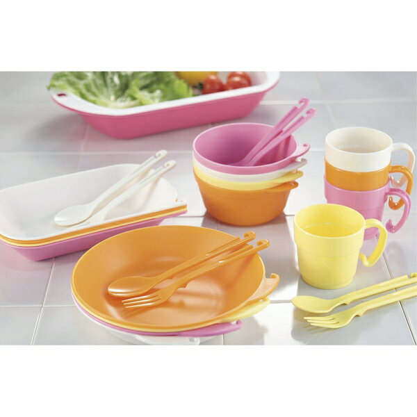 　ギフトサービスについて(KKS62)■商品サイズ:マグカップ/110×82×73mm、角皿/225×145×40mm、丸皿/225×210×40mm、ボール/138×153×63mm、スプーン/35×180mm、フォーク/20×180mm、角ザルトレーセット/380×225×65mm■商品重量:(1個)マグカップ/42g、角皿/81g、丸皿/89g、ボール/68g、スプーン/12g、フォーク/6g、角ザル・トレーセット/380g■包装サイズ:385×240×230mm■生産地:日本■素材・成分:ポリプロピレン■パッケージ:茶箱■製造年:2018■商品札:無しマグカップ、角皿、丸皿(210)、ボール、スプーン＆フォークセット、角ザルトレーセット1個 計25点セット商品特徴一覧790932、(KKS62)、生活雑貨 → レジャー・スポーツ用品 → キャンプ・レジャー用品 → アウトドア用食器、4562323790939、通信販売、通販、販売、買う、購入、お店、売っている、ショッピング▼関連商品はこちら。パーティー用プラ食器 4人セット【パーティー用プラ食器 4人セット DX】広告文責(有)イースクエアTEL:0120-532-772(KKS62)■商品サイズ:マグカップ/110×82×73mm、角皿/225×145×40mm、丸皿/225×210×40mm、ボール/138×153×63mm、スプーン/35×180mm、フォーク/20×180mm、角ザルトレーセット/380×225×65mm■商品重量:(1個)マグカップ/42g、角皿/81g、丸皿/89g、ボール/68g、スプーン/12g、フォーク/6g、角ザル・トレーセット/380g■包装サイズ:385×240×230mm■生産地:日本■素材・成分:ポリプロピレン■パッケージ:茶箱■製造年:2018■商品札:無しマグカップ、角皿、丸皿(210)、ボール、スプーン＆フォークセット、角ザルトレーセット1個 計25点セット※お客さま都合による、ご注文後の[キャンセル][変更][返品][交換]はお受けできませんのでご注意下さいませ。※当店では、すべての商品で在庫を持っておりません。記載の納期を必ずご確認ください。※ご注文いただいた場合でもメーカーの[在庫切れ][欠品][廃盤]などの理由で、[記載の納期より発送が遅れる][発送できない]場合がございます。その際は、当店よりご連絡させていただきます。あらかじめご了承ください。※リニューアル等により パッケージ、仕様、セット内容 が変更になる場合がございます。予めご了承下さい。こちらの商品は【お取り寄せ(14営業日以内に発送予定)】となります。あらかじめご了承くださいませ。