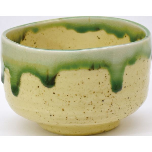 　ギフトサービスについて【ヤマタ精峰】■サイズ・容量: Box:14X20X8cm 470g■生産地:抹茶碗:日本製 茶筅:中国製■素材・成分:陶器★抹茶碗と茶筅をセットに。★ちょっとしたギフトにも最適。★日本を感じられ海外の方へのギフトにも最適。★茶筅は八十本立てになります商品特徴一覧抹茶、茶筅、グリーン、碗、灰、小、【ヤマタ精峰】、生活雑貨 → 食器・キッチン → 食器 → 湯のみ、4510799141076、通信販売、通販、販売、買う、購入、お店、売っている、ショッピング▼関連商品はこちら。アメ釉 窯変抹茶碗小 (茶筅付)ピンク白 窯変抹茶碗小 (茶筅付)ナマコ白 窯変抹茶碗小 (茶筅付)【灰黄グリーン 窯変抹茶碗小 (茶筅付)】広告文責(有)イースクエアTEL:0120-532-772【ヤマタ精峰】■サイズ・容量: Box:14X20X8cm 470g■生産地:抹茶碗:日本製 茶筅:中国製■素材・成分:陶器★抹茶碗と茶筅をセットに。★ちょっとしたギフトにも最適。★日本を感じられ海外の方へのギフトにも最適。★茶筅は八十本立てになります※お客さま都合による、ご注文後の[キャンセル][変更][返品][交換]はお受けできませんのでご注意下さいませ。※当店では、すべての商品で在庫を持っておりません。記載の納期を必ずご確認ください。※ご注文いただいた場合でもメーカーの[在庫切れ][欠品][廃盤]などの理由で、[記載の納期より発送が遅れる][発送できない]場合がございます。その際は、当店よりご連絡させていただきます。あらかじめご了承ください。※リニューアル等により パッケージ、仕様、セット内容 が変更になる場合がございます。予めご了承下さい。こちらの商品は【お取り寄せ(14営業日以内に発送予定)】となります。あらかじめご了承くださいませ。