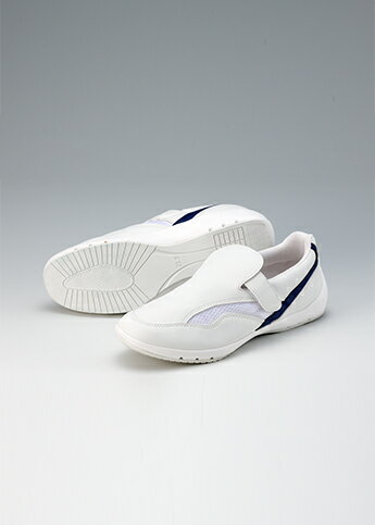 　ギフトサービスについて　楽天国際配送対象店舗 （海外配送）　Rakuten International Shipping■型番: MN-410■製品名: ビタミンシューズ■掲載: 2025/Naway(R)/ナウェイ[235]通気性に優れ、非常に軽量なシューズです。ウェアとのトータルコーディネートにより統一感を表現できます。商品特徴一覧ナガイレーベン、NAGAILEBEN、白衣、医療白衣、ナースウェア、Naway(R)/ナウェイ → Nurse&Doctor Goods → My field/マイフィールド → ナース&ドクターシューズ、MN、410、Naway(R)/ナウェイ、235、通信販売、通販、販売、買う、購入、お店、売っている、ショッピング▼関連商品はこちら。[ナガイレーベン] ビタミンシューズ (MN-410) [ホワイト][ナガイレーベン] ビタミンシューズ (MN-410) [Tピンク][ナガイレーベン] ビタミンシューズ (MN-410) [Tバーガンディ]【[ナガイレーベン] ビタミンシューズ (MN-410) [Tロイヤルブルー]】広告文責(有)イースクエアTEL:0120-532-772■型番: MN-410■製品名: ビタミンシューズ■掲載: 2025/Naway(R)/ナウェイ[235]通気性に優れ、非常に軽量なシューズです。ウェアとのトータルコーディネートにより統一感を表現できます。※お客さま都合による、ご注文後の[キャンセル][変更][返品][交換]はお受けできませんのでご注意下さいませ。※当店では、すべての商品で在庫を持っておりません。記載の納期を必ずご確認ください。※ご注文いただいた場合でもメーカーの[在庫切れ][欠品][廃盤]などの理由で、[記載の納期より発送が遅れる][発送できない]場合がございます。その際は、当店よりご連絡させていただきます。あらかじめご了承ください。※メーカー在庫依存のため、無い場合は1〜2ヶ月程度かかる場合や廃番商品の場合があります。在庫切れの場合は、すみやかにご連絡いたします。こちらの商品は【お取り寄せ(14営業日以内に発送予定)】となります。あらかじめご了承くださいませ。