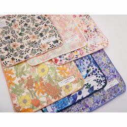 LIBERTY リバティ タオルハンカチ レディース 合わせタオル 花柄 20×20cm ビジネス 学生 女性 婦人 ブランド 御礼お返し プチギフト プレゼント好適品