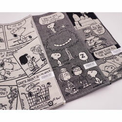 Rakuten - スヌーピー ハンカチ 3重ガーゼ レディース 　モノトーン柄 34×34cm