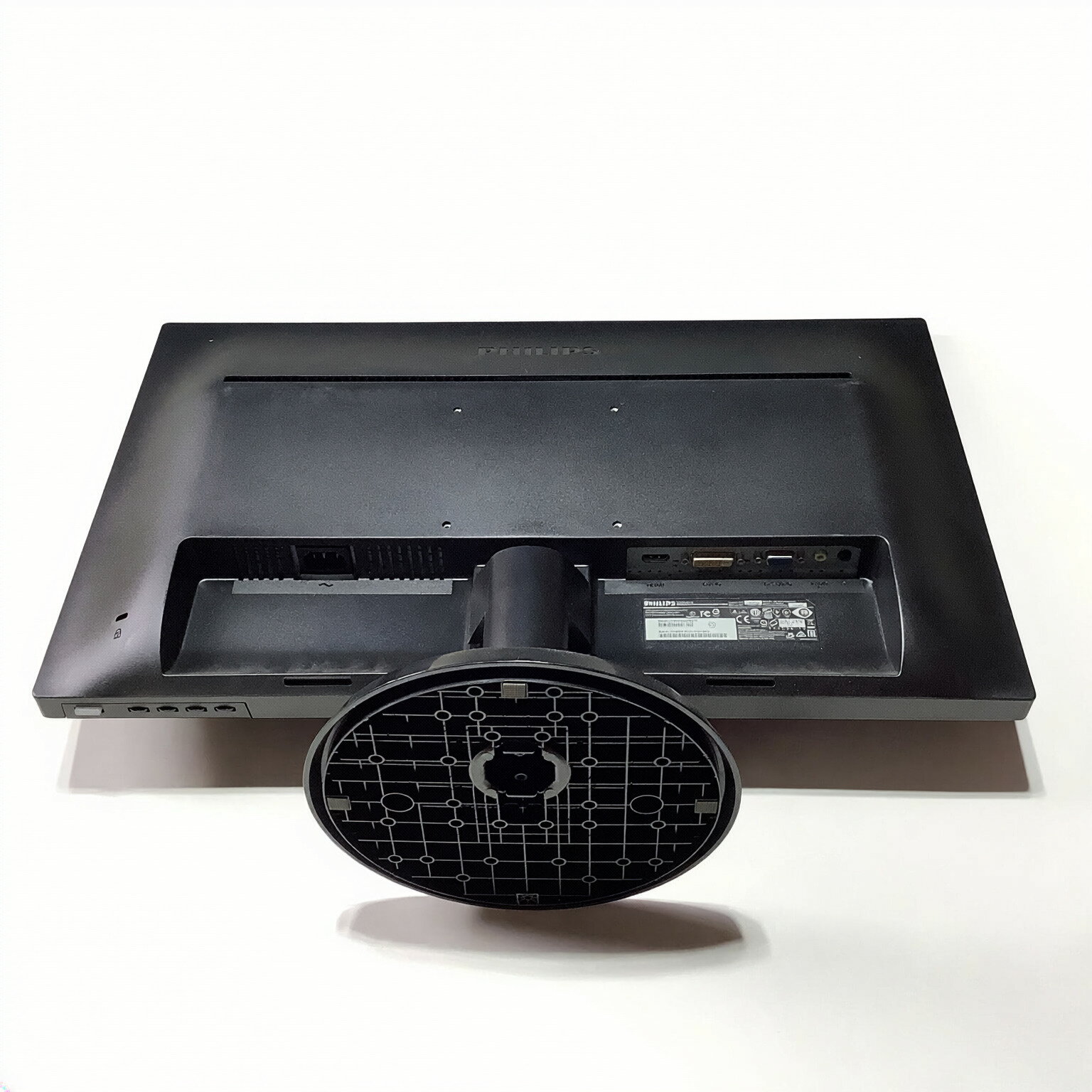 R202-PHILIPS 243V5QHABA/11 23.6インチ 液晶モニタ 1点 解像度 (規格)：フルHD (1920x1080) 表面処理：ノングレア(非光沢) 入力端子：D-Sub/DVI/HDMI★送料無料★【中古動作品】 - Image 3