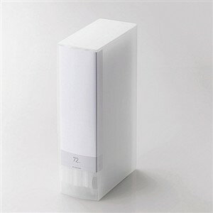 エレコム CCD-FB72CR CD/DVD/Blu-ray対応ファイルケース 72枚収納 不織布 ディスクファイル クリア ●コンパクトにたっぷり収納!新開発の不織布を使用したBlu-ray/DVD/CDをきれいに整理・分類できるBlu-ray/DVD/CD用ディスクファイル●ディスクの整理・検索に便利なインデックスラベルが付属しています。●ファイル本体はフィンガーホール付きで、ファイルケースから取り出しやすくなっています。●ファイル表面は、手触りのよいエンボス加工を施しています。●Blu-ray/DVD/CD収納部には、表面に凹凸の少ない新開発の不織布シートを採用し、Blu-rayディスクの保管に最適です。●※ブルーレイディスクは他のディスクと比較し記録層をカバーしている層が薄いため、従来の不織布ケースに収納すると、不織布の凹凸が記録面へ転写され、読取不良の原因になります。●Blu-ray/DVD/CD収納部には、ディスクの飛び出しを防ぐストッパーが付いています。●インテリア性の高い美しいカラーを採用し、オフィスでもご家庭でもシーンを選ばずご使用いただけます。&nbsp;【仕様】サイズ：幅155×厚み76mm×高さ278mm材質：本体:ポリプロピレン、背ラベルカード/インデックスラベル:紙対象メディア：Blu-ray/DVD/CD収納数：72枚カラー：クリア付属品：背ラベルカード/インデックスラベル