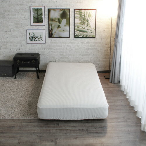 [シングル]小栗 inico ベッドシーツ アデール アイボリー IN73550-07 ●光沢のある、綿100％のサテン生地を使用しています。【仕様】本体サイズ（幅×長さ）：約100×200×30cm素材：綿100％生産国：中国