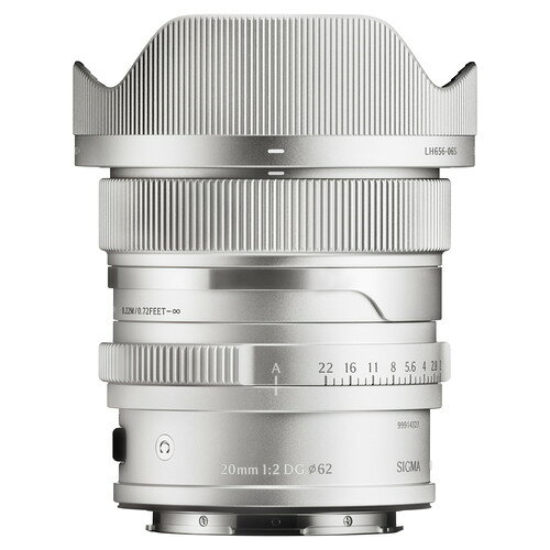 シグマ AF 20MM F/2 DG (C) (SL) 交換用レンズ Contemporary ライカLマウント用発売日：2025年8月7日●手のひらサイズのダイナミズム開放F値2.0の明るさと高い光学性能を持つ20MM F2 DG DN Contemporaryは、その特長をミラーレスシステムに適合するコンパクトなレンズボディにまとめ上げています。●“プレミアムコンパクトプライム” Iシリーズ隅々までクリアに映しとる描写力とコンパクトネス&nbsp;【仕様】レンズマウント：ライカLマウントレンズ構成：11群13枚（FLD1枚、SLD2枚、非球面レンズ3枚）最小絞り：F22フィルター径：62mm画角：94.5°最短撮影距離：22cm最大径 × 全長：φ70mm×72.4mm絞り羽根枚数：9枚（円形絞り）最大倍率：1:6.7重さ：370g