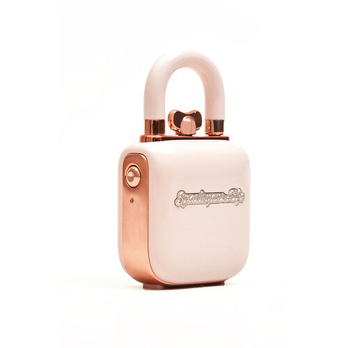 Divoom LOVELOCK Bluetoothスピーカー 音声メッセージを録音可能 ハンズフリー通話機能搭載 ピンク発売日：2026年1月16日●持ち歩きやすい手のひらサイズのBluetoothスピーカー・最大1分の音声メッセージを録音可能・2台あればTWSペアリングでステレオ再生可能・お手持ちのバッグにも付けられるフック付き・超コンパクト設計ながら、5W出力・細やかな音のニュアンスを存分に表現・ハンズフリー通話機能も搭載&nbsp;【仕様】寸法：52×87×30mm重量：86gスピーカーサイズ：32mmBluetoothバージョン：5出力：5W再生周波数帯域：100Hz-20000Hzバッテリー容量：700mAhバッテリー電圧：3.7V連続再生時間：5h充電時間：2h充電端子：USB-TypeC付属品：取扱説明書 / USB Type-Cケーブル / ギフトバッグ