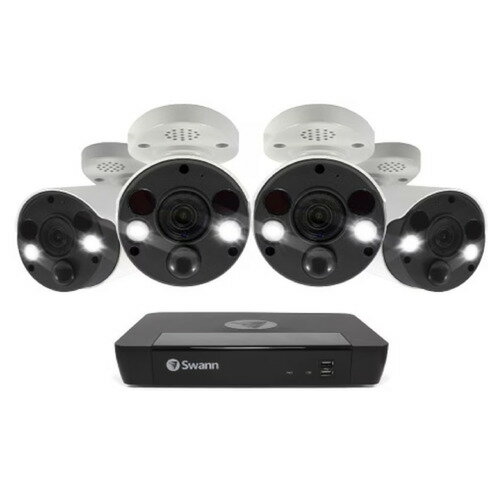 SWANN SWNVK-885804-DS 防犯カメラ NVRシステム 8ch 4Kカメラ4台セット 2TB HDD搭載 4K画質で録画 IP66防水防塵 ホワイト発売日：2026年1月7日●NVR 8ch 4Kカメラ4台セットNVRシステム、有線接続となりますので常時録画が可能です。工事が必要となります。倉庫、事業所、事務所、テナントに適しています。●安心安定のNVRレコーダーレコーダーはハードディスク2TBを搭載、最大6TBまで対応。ACアダプタにより常時給電必要。常時録画が可能。●レコーダーとカメラレコーダーと各カメラはLANケーブル1本で接続できますので、カメラごとの電源供給は不要です。カメラ1台ごとに18Mのケーブルが付属。カメラの電力はLANから供給されます。●カメラは屋外、屋内がどちらでも使用可能IP66の防塵防水の保護等級を取得。屋外仕様の場合はできるだけ軒下に設置してください。●監視、設定は3通りモニター（レーコーダーからHDMまたはVGAI接続）、PC用アプリ、スマホ用アプリの3通りの方法が可能です。モニタ、PC，スマホは別途ご用意ください。●監視システムネットワークに接続すれば遠隔のパソコン、スマートフォンからの監視が可能。●4K録画4K画質で録画しますので、人物はもちろん、ナンバープレートもしっかり録画できます。●音声録音カメラにマイクを搭載しておりますので、映像と同時に音声も録音ができます。●本製品はカメラ4 台セットです。&nbsp;【仕様】ディスプレイ画質、解像度：4K（約800万画素）(3840 x 2160)カメラ視野角、暗視機能：93度、モノクロ45m（暗闇）、60m（周囲光あり）、カラー暗視機能、PIRセンサー/物体温度感知センサー：35m、あり（センサー範囲：10m）／あり（True Detect）IR（赤外線）カットフィルター、音声録画：あり、ありカメラ防水規格、カメラマイク、スピーカー、オーディオ範囲：IP66、あり、あり/双方向マイク、5mカメラ寸法/重量、カメラ動作温度：151×70×70mm/930 g、-30度から 55度チャンネル数、ビデオ出力、オーディオ入力、オーディオ出力：8CH、VGA、HDMI、PoEポート経由で8、RCA×1記録解像度、保存先、最再生速度、圧縮方式：大4K(3840 x 2160)、レコーダー内HDD、最大15FPS＠4K、H.264/H.265対応OS、ネットワーク、USB：iOS 8.0、MacOSX、Android 4.1、Win10、11、RJ45ポート×1、USB 2.0×3レコーダー寸法：310mm×235mm×53mm注意事項：設定、監視には別途モニターが必要です。VGAケーブル付属なし。付属品：NVRレコーダー×1（2TBHDD1台）、カメラ本体×4、ACアダプタ、コネクターカバー×1セット、LAN（POE）ケーブル(18m)、HDMIケーブル、取り付けネジとプラグ、取扱説明書、盗難防止ステッカー