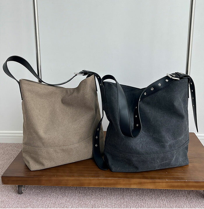 キャンバス ショルダーバッグ 大きめ 布 ショルダー バッグ 斜め掛け キャンバスバッグ 大容量 肩掛けバッグ かわいい 帆布 シンプル 肩掛け 通学 通勤 アウトドア カジュアル 韓国ファッション 丈夫 きれいめ おしゃれ