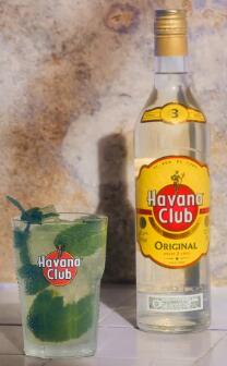 ハバナ　クラブ　ラム　3年　【700ml/37.5%】20260303