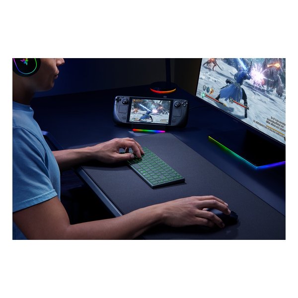 【19日20時〜クーポン配布＆20日は要エントリーでポイント抽選】Razer レーザーJoro Portable Keyboard-US ポータブル ワイヤレスゲーミングキーボード 英語配列 RZ03-02360100-R3M1(2654557)送料無料