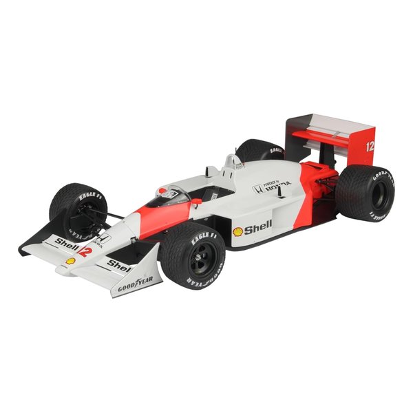●1988年のF1世界選手権で圧倒的な強さを誇ったマクラーレンMP4/4を詳細に再現したプラスチックモデル組み立てキットです。●1/12のビッグスケールキットはマクラーレンの全面協力のもと実車取材はもちろん、当時のメカニックのアドバイスなども加えて細部までモデル化。●最強マシンが最高のキットで登場です。ゴードン・マーレイがデザインした低くデザインされたモノコック、ボディはそのシルエットも正確に再現。●もちろん、カウルは完成後も着脱可能。カウルの下には1000馬力以上を誇ったV型6気筒ツインターボを補機類までしっかりとモデル化。ビッグスケールキットならではの詳細なディテール表現がそのパフォーマンスも伝えます。●モデルは1988年シーズンの第3戦、モナコGP仕様を再現。初回限定でレインタイヤもセットされます。●セナが圧倒的なパフォーマンスでポールポジションを獲得したウェット路面での予選の再現も可能。モータースポーツファンには見逃せないビッグモデルです。●1/12スケールで1988年のマクラーレンMP4/4を再現●カウルは完成後も取り外し可能●V型6気筒ツインターボエンジンは補機類まで詳細に再現●初回限定でレインタイヤもセット●完全新設計・新金型■スケール：1/12■材質 ：プラスチックManufactured under license from McLaren Racing Limited. McLaren is a registered trademark of McLaren.