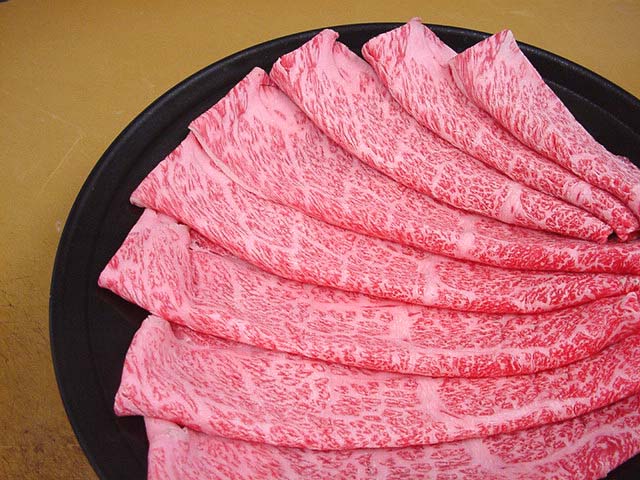 乐天商城 - 【いい肉屋】九州産黒毛和牛 霜降り肩ロース すき焼き・しゃぶしゃぶ用[約500g]【送料無料】＜ご贈答＞