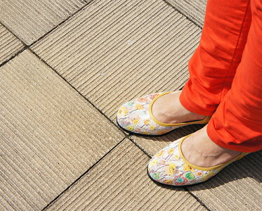 パンプス レディース靴no ベージュ グリーン ブラック ネイビー 春にもピッタリな4cmヒールの花柄デザイン Hps Hps おしゃれ 本革 足ツボ 蒸れない 歩きやすい カジュアル 健康靴 疲れにくい 母の日プレゼント 外反母趾 パンプス 花柄 ヒール靴 健康の卵を産む パンプス レディース靴no ベージュ グリーン ブラック ネイビー 春にもピッタリな4cmヒールの花柄デザイン Hps Hps おしゃれ 本革 足ツボ 蒸れない 歩きやすい カジュアル 健康靴 疲れにくい 母の日プレゼント 外反母趾 パンプス 花柄 ヒール靴 健康の卵を産む