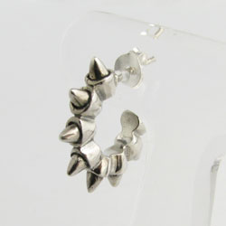 ピアス 鋲 スタッズ フープシルバーピアス nde88