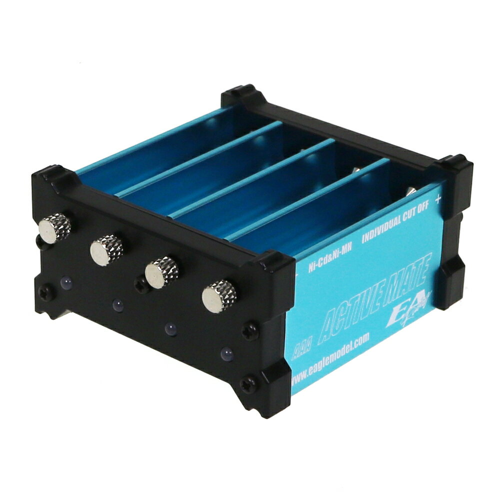 独立オートカット回路付。09.Vカット。4セル独立回路は4つのLEDライトで個別のセルごとの放電終了を知らせます。(LEDライトは左右2セルごとにバッテリーをはめ込むと点灯する仕組みとなっています)※AAAアクティブメイトシリーズは縦積みする事ができるので、ピットスペースで場所をとりません。