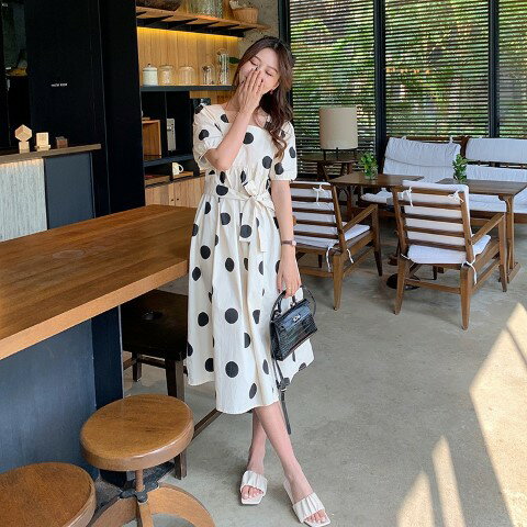 ワンピース 半袖 フリル 体型カバー 着痩せ ドット柄 大きいサイズ 【大きいサイズ レディース 春夏 結婚式 きれいめ タイト フォーマル 大人 上品 チュニック one-piece】のサムネイル