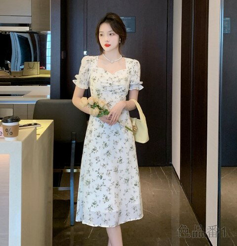 ワンピース 半袖 ボリューム袖 フリル スリム 着痩せ 【大きいサイズ レディース 夏秋 結婚式 きれいめ タイト フォーマル 大人 上品 チュニック one-piece】