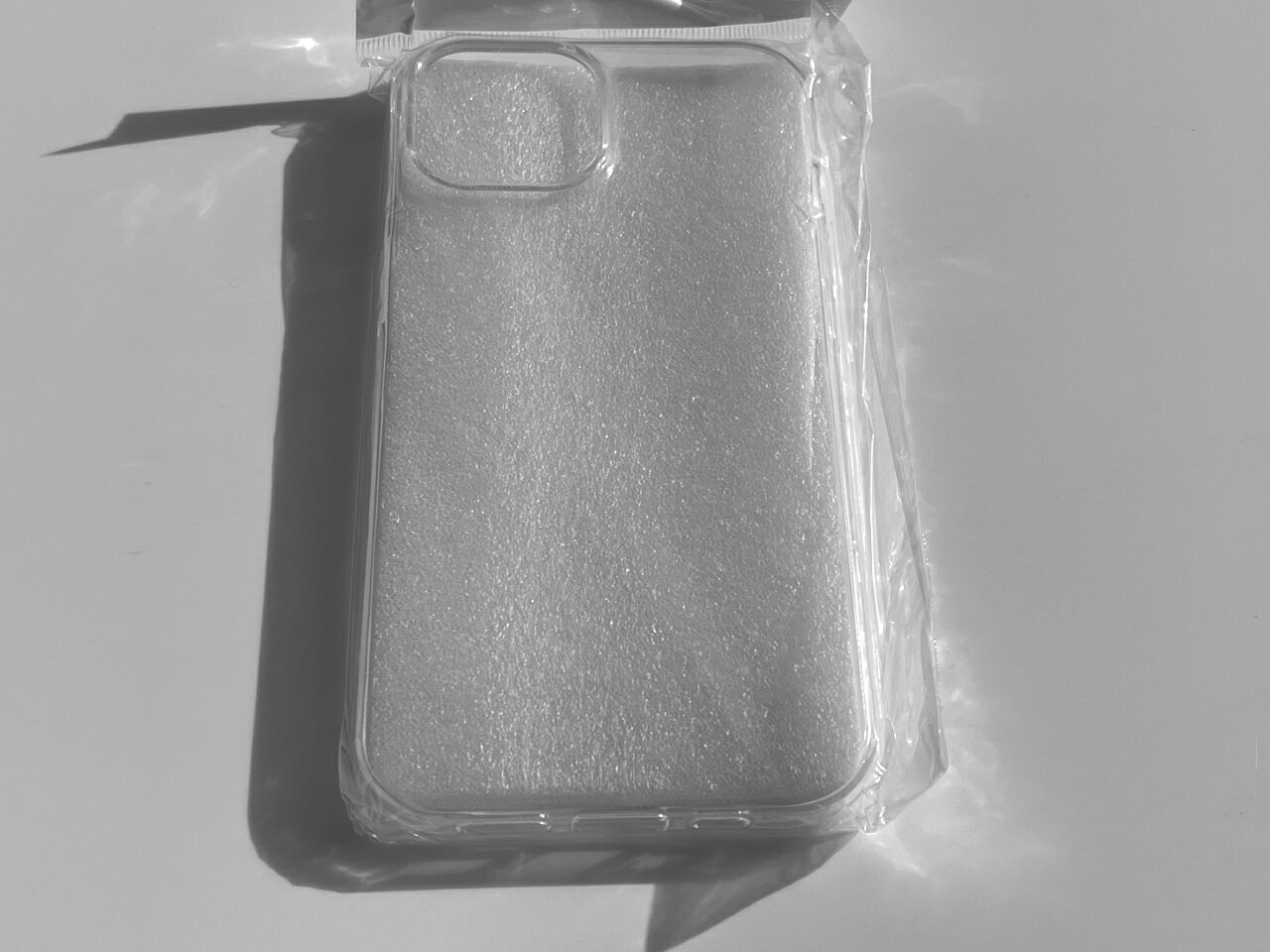樂天商城 - iPhone 15 6.1インチ 耐衝撃 上質 TPU ソフト 透明 クリア ケース