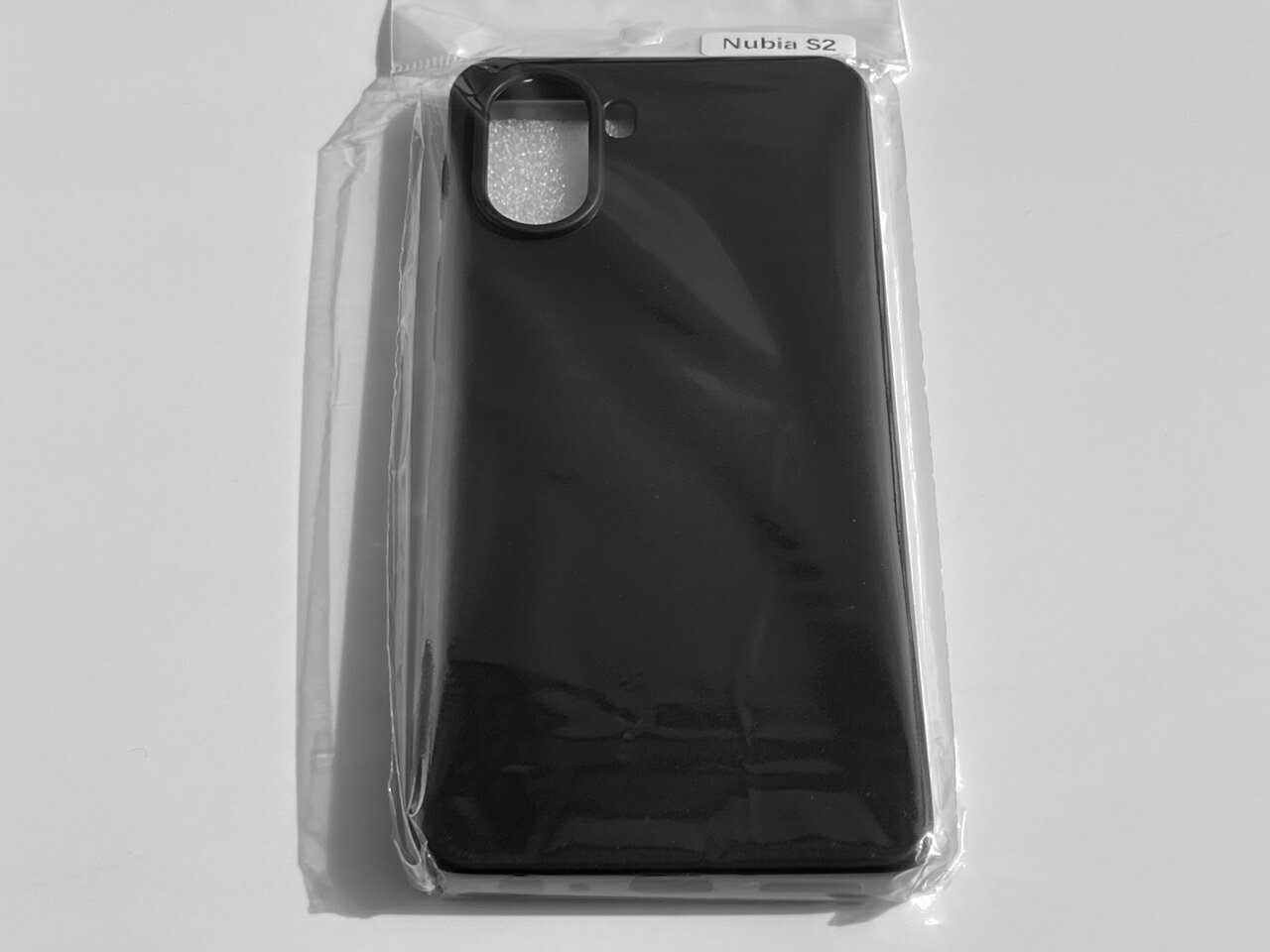 Rakuten - nubia S2 A504ZT 耐衝撃 上質 TPU ソフト 黒色 ケース