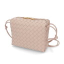 【新品】ボッテガ ヴェネタ BOTTEGA VENETA バッグ ショルダーバッグ レディース SMALL LOOP CAMERA BAG ピンクベージュ ラムスキン カーフレザー イントレチャート カメラバッグ ショルダーバッグ 723548 V1G11