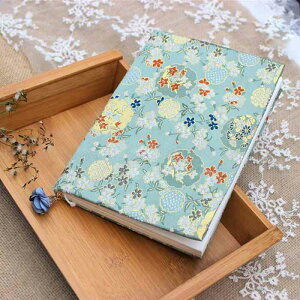 【手作り】 ブックカバー ブックカバー ノートカバー 手帳カバー 花柄 桜 和風 日記カバー 布製 刺繍 A5サイズ A6サイズ のし 文庫 単行本 読書 メモ帳 本保護 実用的 カッコイイ オシャレ 可愛い ギフト プレセント 文房具 日用品 雑貨 カバー 小説 ビジネス書 サイズ調整