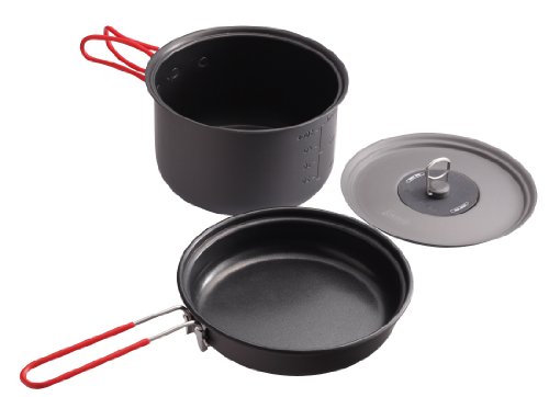 ブラック/直径18.5×14(h)cm/2000010530・パッケージ個数:1・【使用シーン】キャンプやBBQ、ツーリングやトレッキングでも活躍するクッカーセットです。ソロから少人数のグループキャンプまで対応します。・【フライパンがセットに】便利なフライパンとフタ付きの片手鍋がセットになっています。別々に使用して効率的に料理することができます。・【優れた熱伝導性】軽量で熱伝導性の良いアルミニウム製なので、調理時間が短く燃料を効率的に使うことが出来ます。・【傷がつきにくい】ハードアノダイズド加工と呼ばれる表面の高度を上げる加工が施されており、傷がつきにくく耐久性に優れています。・【持ちやすいハンドル】ハンドル部はシリコンカバーで滑りにくく、また熱くなりにくいので安全に使用できます。こげつきにくいノンスティック加工をしたアルミ製軽量クッカーセット