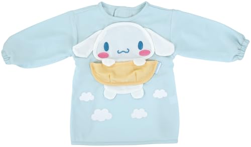 シナモロール/サイズ：66×39、身長80〜90cm/CBAEP2・Color:シナモロールPatternName:長袖・パッケージ個数:1・サイズ：66×39、身長80〜90cm・材質：綿100％・原産国：中国大きなキャラクターが可愛い長袖ダイカットベビーエプロン。 キャッチポケットと撥水加工で食べこぼしも安心。 面テープで着脱も簡単です。 お洗濯可能で衛生的。 ※防水加工はされておりません。
