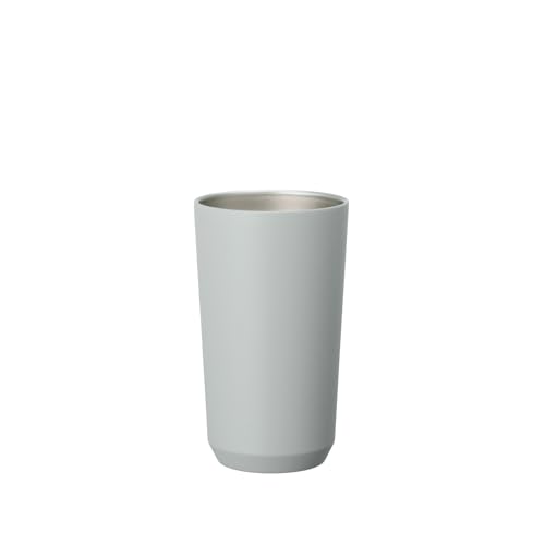 ミニマリストアイスグレー/480 ml/20252・Color:アイスグレーSize:480 mlPatternName:カップのみ・パッケージ個数:1・カラー:アイスグレー・容量:480ml・サイズ:φ85×H145mm・材質:ステンレス鋼(粉体塗装)・製造国:中国TO GO TUMBLER 様々なライフスタイルにフレキシブルに寄り添うTO GO TUMBLER。 カップは温度や風味をキープするステンレス製の真空二重構造。飲み心地の良さや手入れのしやすさ、ディテールにこだわりぬいた設計で、 マットな触り心地に落ち着いた色合い、シンプルで飽きのこないデザインです。 カラー:アイスグレー 容量:480ml サイズ:φ85×H145mm 材質:ステンレス鋼(粉体塗装) 製造国:中国 食洗機使用可