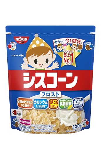 PatternName:フロスト・原材料: コーングリッツ（国内製造）、砂糖、食塩、乳酸菌粉末／炭酸カルシウム、ビタミンC、ピロリン酸鉄、香料、乳化剤、ナイアシン、酸化防止剤（ビタミンE）、パントテン酸カルシウム、ビタミンB6、ビタミンB1、ビタミンB2、葉酸、ビタミンD、ビタミンB12・商品サイズ(高さx奥行x幅):20.7cm×26.1cm×34.9cm・コーンフレーク売上金額No.1ブランドのシスコーン・乳アレルギーに配慮した、乳成分不使用・厚みを持たせて焼き上げたこだわりのサクサク楽しい食感とコーンの素材を活かしたやさしい甘さ商品紹介 シスコーンは2023年で発売60周年を迎えたロングセラーブランドです。厚みを持たせて焼き上げたサクサク楽しい食感にこだわっています。1食分40gに牛乳200mlをかけて食べると、1日分の鉄分、1日に必要なカルシウムの1/2、9種類のビタミンの1/3以上が摂取できます。大人だけでなくお子様も使いやすいように「右利き」「左利き」の持ち手マークと開け方提案を記載しており、忙しい朝に自分で朝食を用意するきっかけづくりができます。※お召し上がりの際はお手元の商品裏面をよくご確認ください。 原材料・成分 コーングリッツ（国内製造）、砂糖、食塩、乳酸菌粉末／炭酸カルシウム、ビタミンC、ピロリン酸鉄、香料、乳化剤、ナイアシン、酸化防止剤（ビタミンE）、パントテン酸カルシウム、ビタミンB6、ビタミンB1、ビタミンB2、葉酸、ビタミンD、ビタミンB12