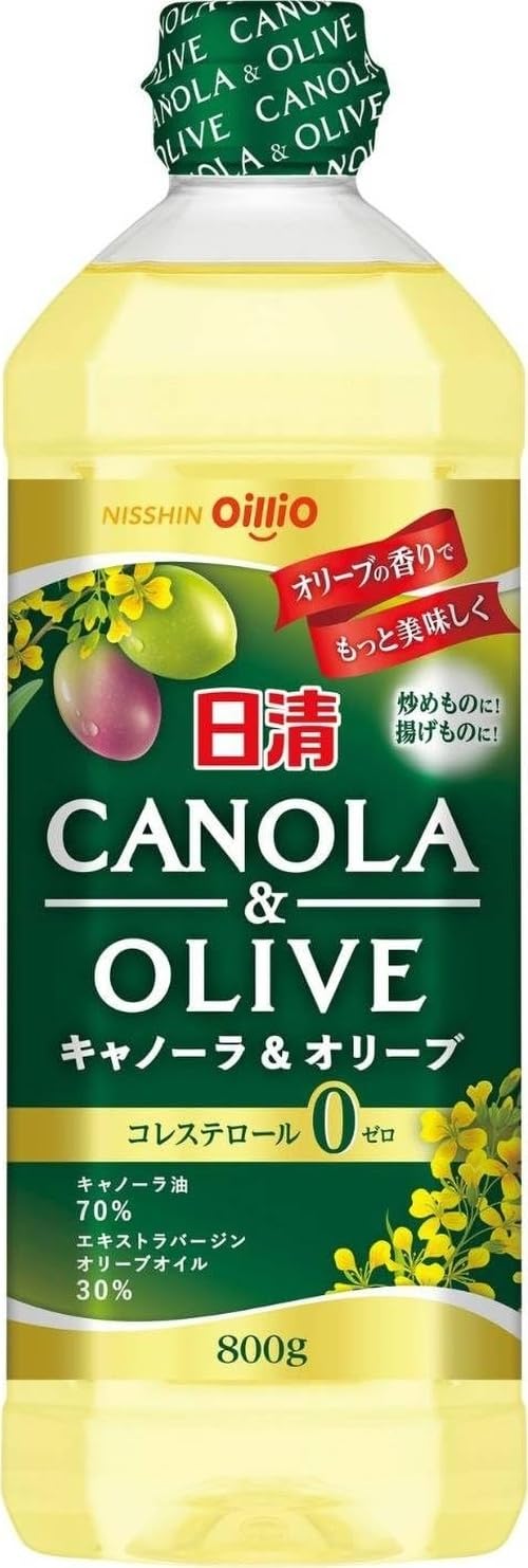 原材料：食用なたね油（国内製造）、食用オリーブ油・商品サイズ(高さx奥行x幅):24.4cm×8.3cm×6.8cm商品紹介 ●いつもの料理に幅広く使え、加熱調理に最適です。●オリーブオイルがさわやかに香り、いつもの料理をもっと美味しく仕上げます。●キャノーラ油とエキストラバージンオリーブオイルのベストバランス。●コレステロール0ゼロ。●キャップフィルム・ラベル・ボトルの一部に再生ペット樹脂を使用しています。 原材料・成分 食用なたね油（国内製造）、食用オリーブ油
