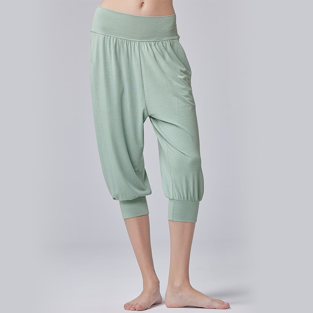 メディテーションミッドライズカプリ/ピンクグリーン easyoga イージーヨガ ヨガウェアレギンス パンツ かわいい オシャレ ヨガ ホットヨガ ピラティス