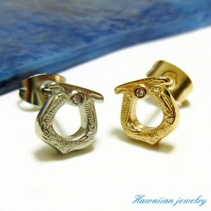 ハワイアン ジュエリー ピアス ステンレス キュービックジルコニア シルバー イエローゴールド ホースシュー 馬蹄 スクロール ペア アクセサリー レディース ...