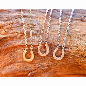 ハワイアン ジュエリー ネックレス ステンレス 送料無料 ホースシュー 馬蹄 リバーシブル キュービックジルコニア ペンダント イエローゴールド ピンクゴールド...