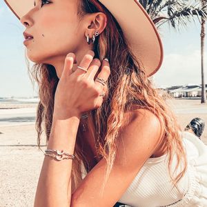 �ϥ磻���� ���奨�꡼ �֥쥹��å� ���ƥ�쥹 ����̵�� ��������������� �ԥ󥯥������ ����С� ������ ���������� �� �ڥ� ���������꡼ ��ǥ����� ��� ���ե� �ץ쥼���