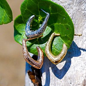 ハワイアン ジュエリー ピアス ステンレス 片耳用 スクロール シルバー イエローゴールド ピンクゴールド ペア アクセサリー レディース メンズ ギフト プレ...