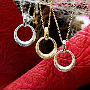 ハワイアン ジュエリー ネックレス ステンレス 送料無料 サークル スクロール 波 イエローゴールド ピンクゴールド シルバー ペア アクセサリー レディース ...