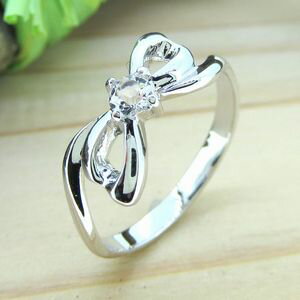 ピンキーリング クリスタル 送料無料 シルバー リボン リング 5号 7号 9号 11号 13号 15号 ジュエリー アクセサリー 指輪 レディース ギフト プ...