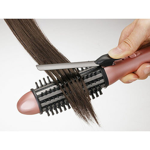 イーベストPC・家電館のコイズミ KOIZUMI KHR-6110-P ピンク ボブスタイル ヘアアイロン ブラシ付き パイプ径32mm/最高温度約200℃ KHR6110P｜アングル3