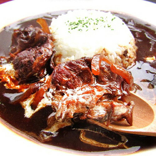 ↑↑↑正確な在庫状況は上記バナー「在庫状況を確認する」をクリックして頂き、必ずご確認ください。&nbsp;&nbsp;牛すじビーフシチュー200g×5肉屋が自信をもってお届けするとろけるオリーブ牛入りとろけるビーフシチュー。高品質のオリーブ牛や外国産牛のひきスジとアキレスを贅沢にミックスしじっくり煮込むことで、とるけるほどのトロトロに仕上がりました。濃厚デミグラスソースが薫る調味はきっとまたたべたくなること間違いなしです。湯煎で温めるだけで簡単にお家で専門店以上の味を楽しめます。　